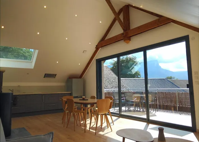Gîte clair, spacieux et cosy avec vue sur le massif de la Chartreuse